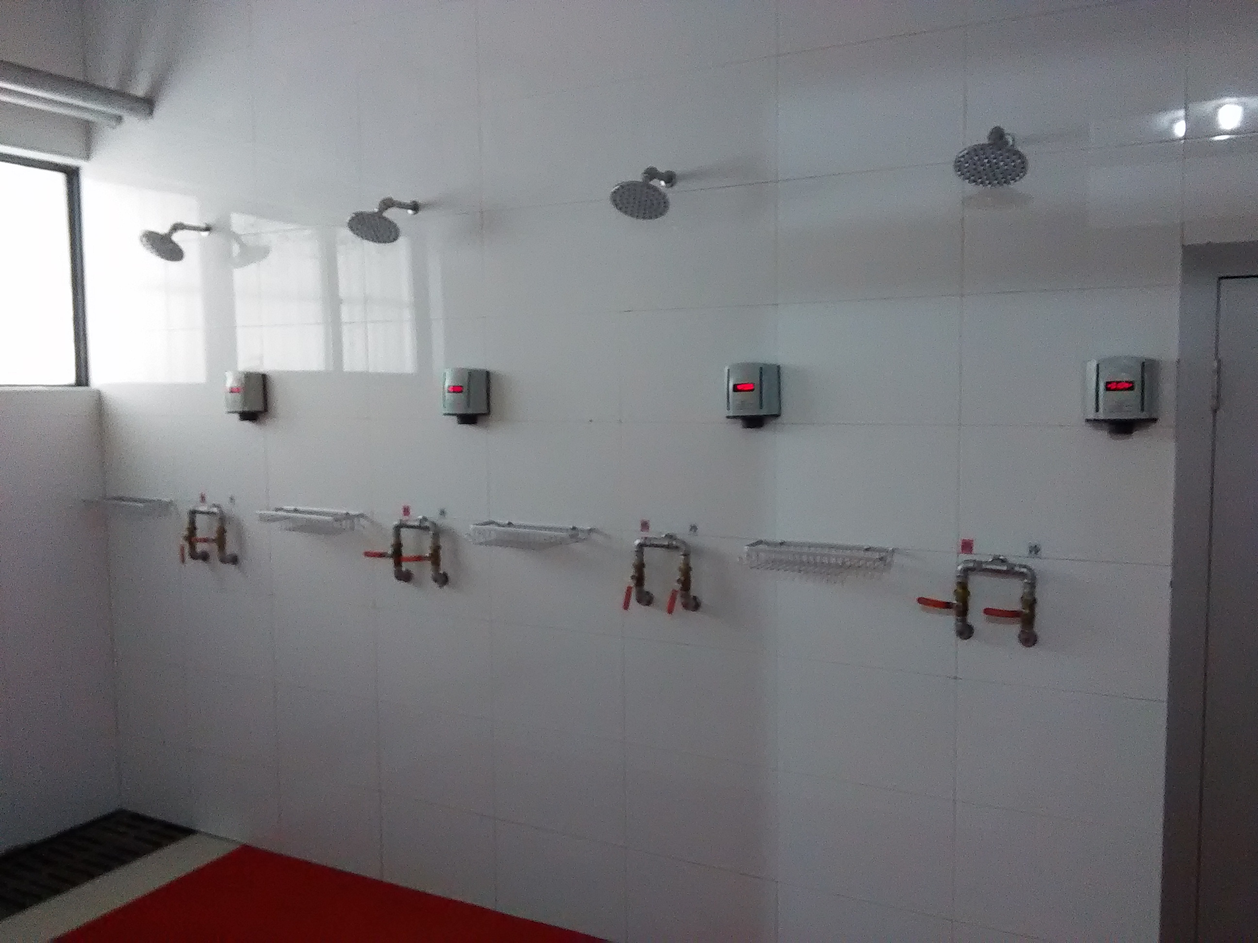 校区新建学生公寓淋浴室正式投入使用-山东科技大学泰安校区